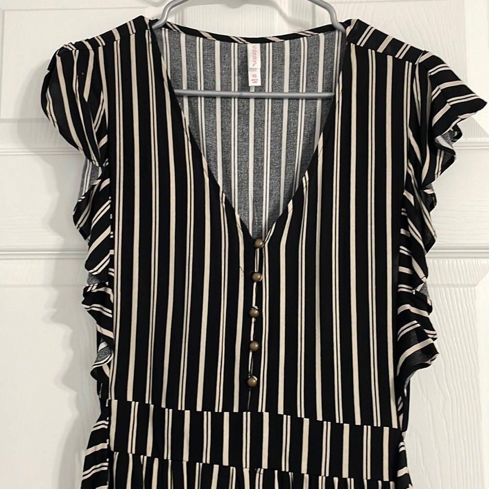 Jumpsuit with Pockets!